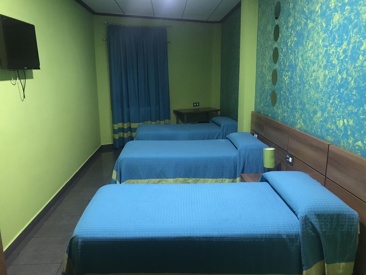 Hostal Kavanna San Pedro de Merida 外观 照片
